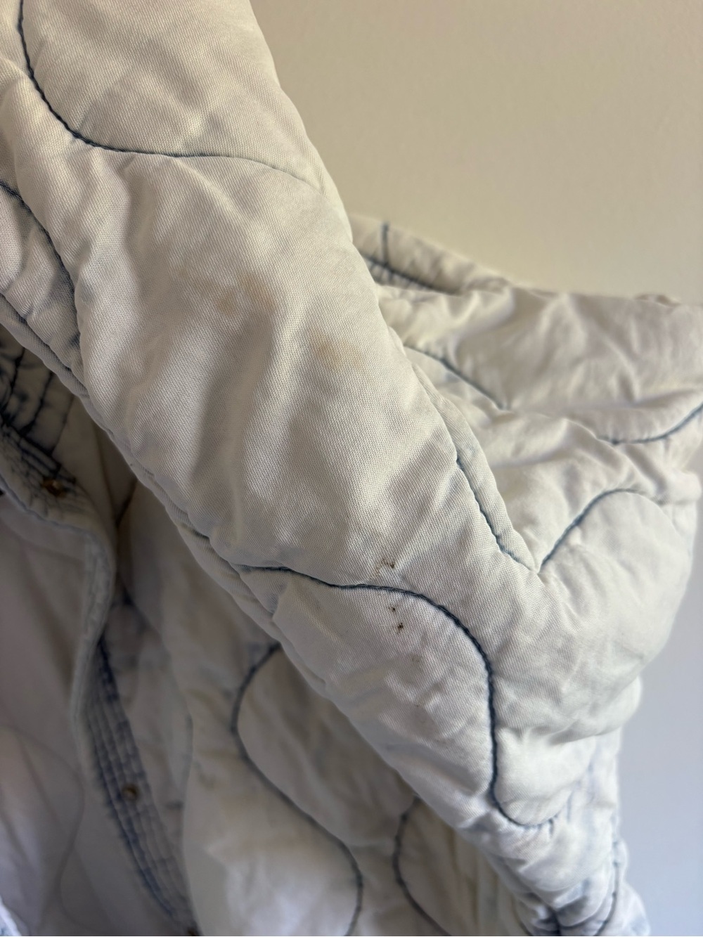 Blank NYC Sunbleached Quilted Puffer Jacket with Blue Stitching size Small - Picture 5 of 9